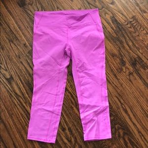 GapFit yoga Capri pants